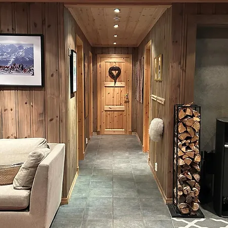 Spacious With Beautiful Views