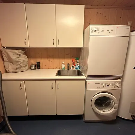 Spacious With Beautiful Views Nyaraló